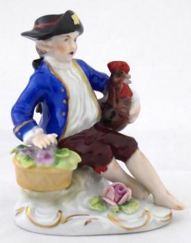 Porcelain Figurine - porcelain - 1920 Porcelain Figurine - porcelain - 1920