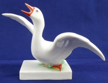 Porcelain Figurine - porcelain - 1940 Porcelain Figurine - porcelain - 1940