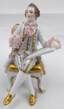 Porcelain Figurine - porcelain - 1925 Porcelain Figurine - porcelain - 1925
