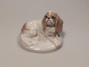 Porcelain Dog Figurine - 1913 Porcelain Dog Figurine - 1913