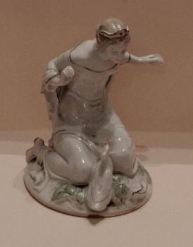 Rosenthal - Kneeling woman Rosenthal - Kneeling woman